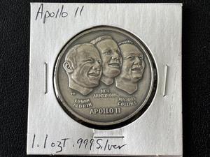 lot 58 image: 1.1 Ounce .999 Fine Silver Apollo 11 Commemorative Medal