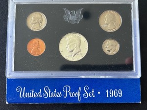 lot 113 image: 1969 Proof Set