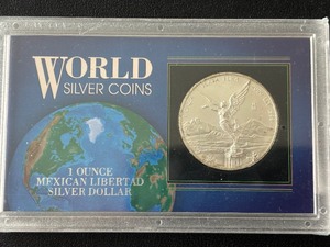 lot 147 image: 1 Ounce .999 Fine Silver Mexican Libertad Dollar