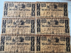 lot 158 image: Replica $1000 Dollar Bills