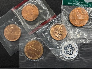 lot 167 image: Assorted Medallions