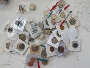 lot 186 image: Assorted Coins