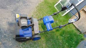 Snow Joe Battery Operated Snow Blower, Almost Brand New