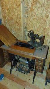 lot 316 image: Singer Sewing Machine in Cabinet with New Royal Machine