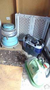 lot 326 image: Vintage Vaccuum, Bissell Barkbath, Bissell Littlegreen and Door Gate