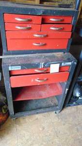lot 330 image: Small Top Right Toolbox with Tools
