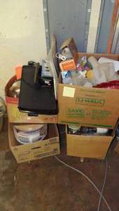 lot 347 image: Selection of Kitchen Items and Plastic Containers