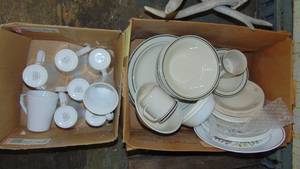lot 349 image: Selection of Corelle Ware and Gibson Ware