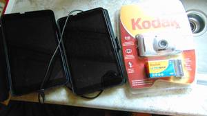 lot 402 image: New Camera and 2- Samsung TAB-8 Tablets
