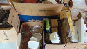 lot 413 image: Selection of Kitchenware