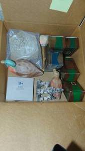 lot 420 image: Duck, Avon Ducks and Duck Box