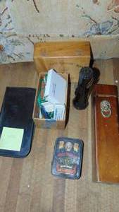 lot 442 image: Misc Items, Pocket Knives, Navy Flashlight and Grooming Set
