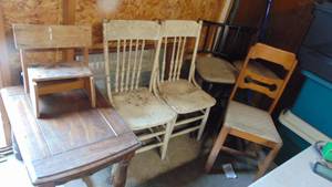 lot 463 image: Selection of Chairs and Side Table