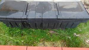 lot 9 image: Black Plastic Truck Toolbox, 61 Bed Size