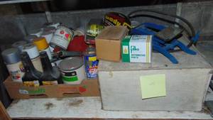 lot 44 image: Selection of Spray Paint, Towels and Misc
