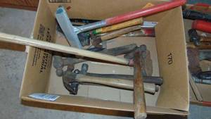 lot 475 image: Selection of Hammers