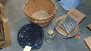lot 477 image: Bushell Baskets, Canner and Misc