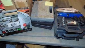 lot 504 image: 3- Screw and Bit Kits and 3 Grinder Sets