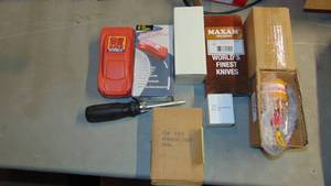 lot 517 image: Cordless Light, Screwdrivers and Tool Sets