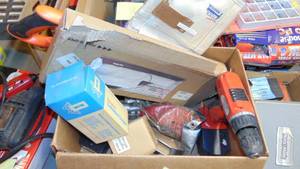 lot 518 image: Rechargeable Drill, Tool Belt and Misc