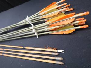 lot 33 image: EASTION ARROWS