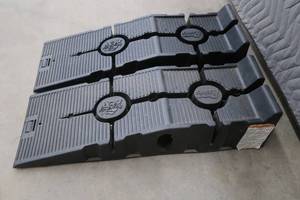 lot 84 image: RHINO RAMPS
