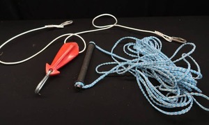 lot 88 image: TOW ROPE AND HARNESS FOR BOAT