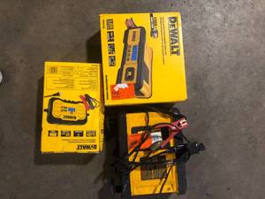 lot 32 image: Lot of Assorted Portable Power Stations Various Models and Conditions Customer Returns See Pictures