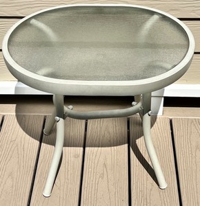 lot 53 image: Round Outdoor Patio Table with Tempered Glass Top