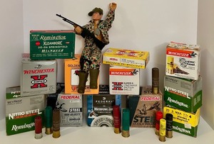 lot 18 image: Assortment of Ammunition 