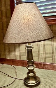 lot 104 image: Stiffel Brass Table Lamp with Shade