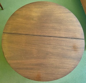 lot 129 image: Vintage Drop-Leaf Dining Table with Folding Legs