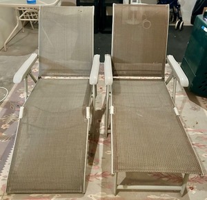 lot 137 image: Pair of Outdoor Adjustable Mesh Chaise Lounge Chairs