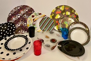 lot 158 image: Collection of Multicolored Decorative Plastic Plates and Glasses