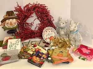 lot 166 image: Autumn and Winter Holiday Decoration Set with Wreath, Napkins, and Ornaments