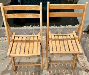 lot 173 image: Pair of Wooden Folding Chairs with Floral Cushions