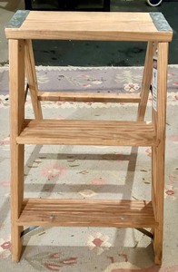 lot 181 image: Wooden Folding 2 Step Stool