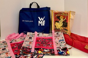 lot 183 image: 6 Assorted Canvas Tote Bags Featuring Vintage and Pop Art Designs