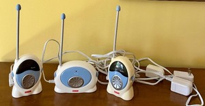 lot 123 image: Fisher-Price Baby Monitor Set with Dual Receivers and Parent Unit
