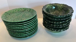 lot 68 image: Set of 11 Green Majolica Leaf Pattern Plates and7 Bowls