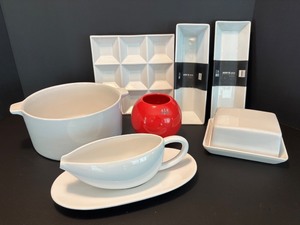 lot 71 image: ASA Selection White Porcelain Kitchenware Set