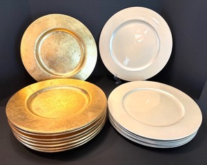 lot 217 image: Set of 8 Gold and 8 Silvery White Decorative Charger Plates
