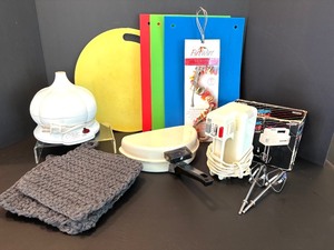 lot 250 image: Kitchen Appliance and Accessory Set with Electric Roaster, Mixer, Cutting Boards, and More
