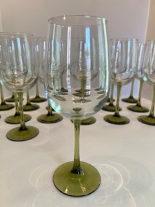 lot 38 image: Set of 20 Green Stemmed Wine Glasses
