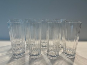 lot 96 image: Set of 8 Vintage Clear Glass Tumblers