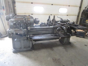 lot 2 image: Monarch Lathe wChucks & Tooling