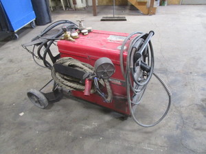 lot 3 image: Lincoln 255 Welder wAlum Spool Gun