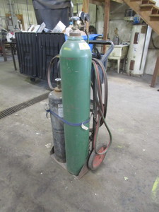 lot 6 image: Torch Set & Cart (tanks not included)