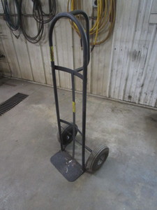 lot 43 image: 2 Wheel Hand Cart
