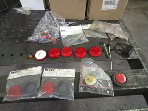 lot 73 image: Misc Trailer Lights